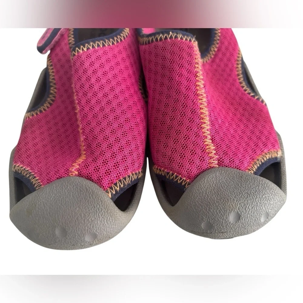 CROCS Pink and Gray Water Shoes with Velcro Closure Kids Sz 2